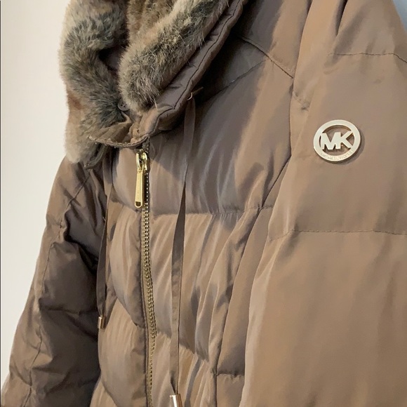 Michael Kors Truffle Faux Fur Puffer Jacket - Picture 3 of 8